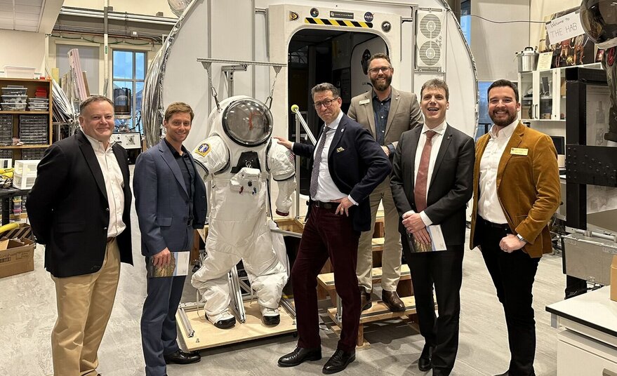 Франція створить хаби NewSpace у Денвері та Х’юстоні