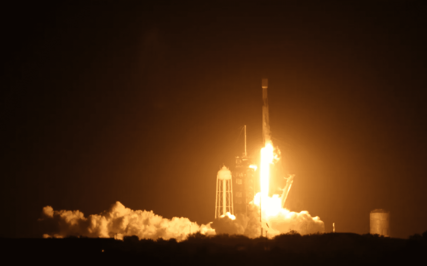 Falcon 9 запускає перший місячний посадковий апарат Intuitive Machines